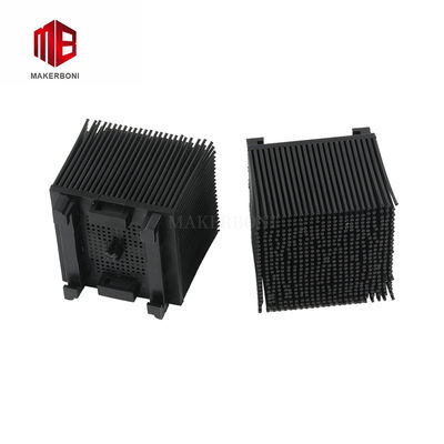 Petites briques de brosses en nylon noir utilisées pour la machine de découpe automatique Orox